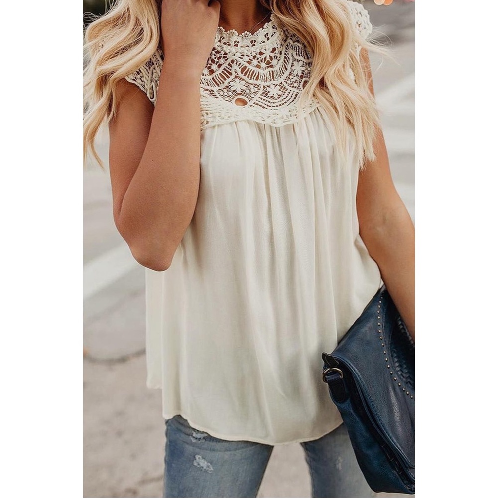 🆕 White Crochet Lace Trim Top